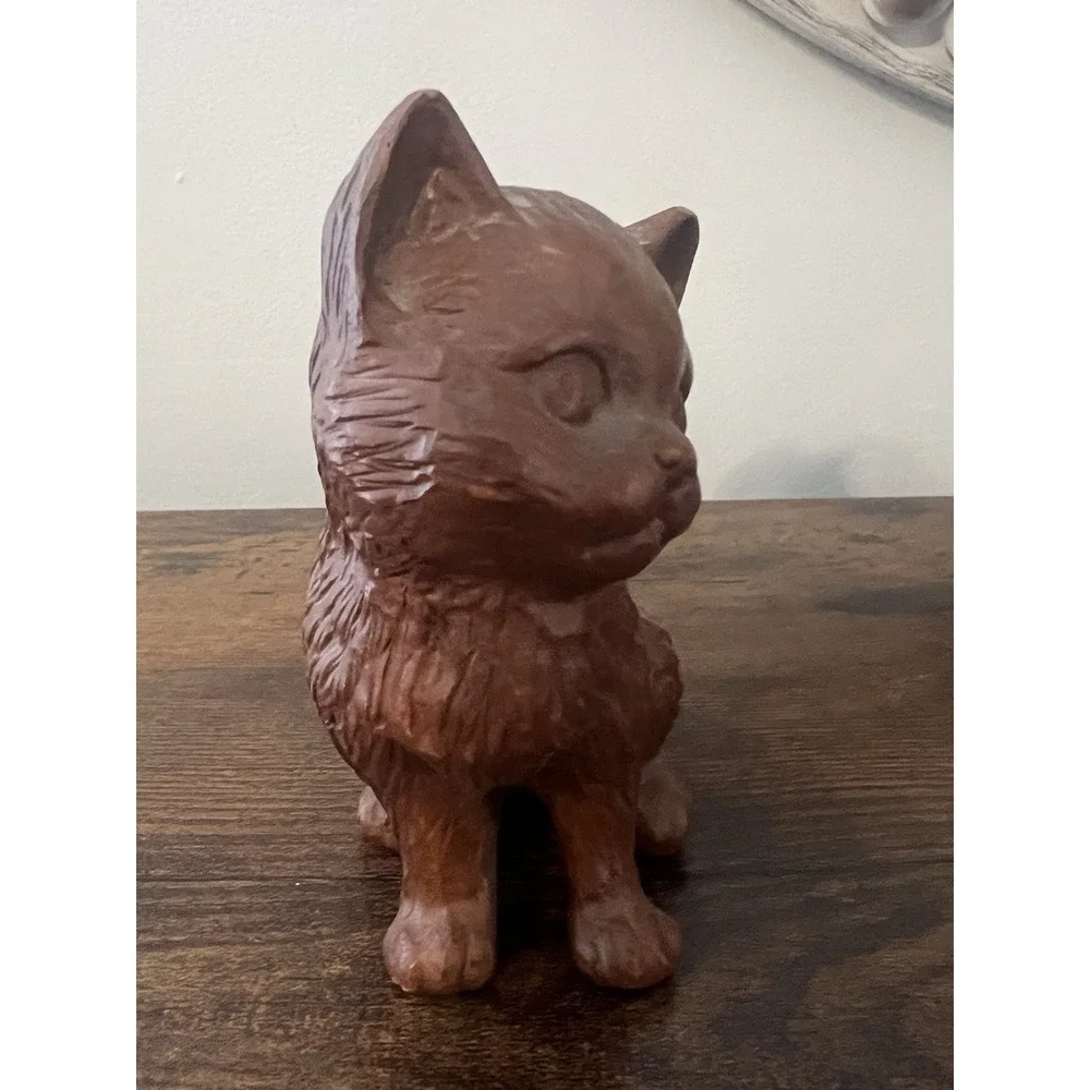 Vintage Red Mill Sitting Cat Figurine Pecan Shell Resin 1989 USA